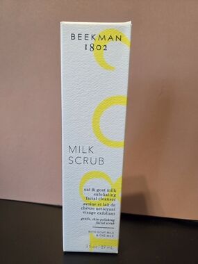 Beekman 1802 Milk Scrub Facial Cleanser - Yellow Accents (4)